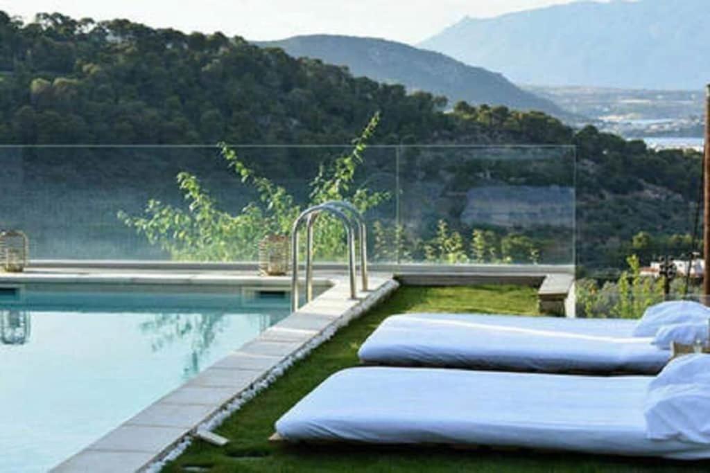 Luxurius With Sea View Villa *