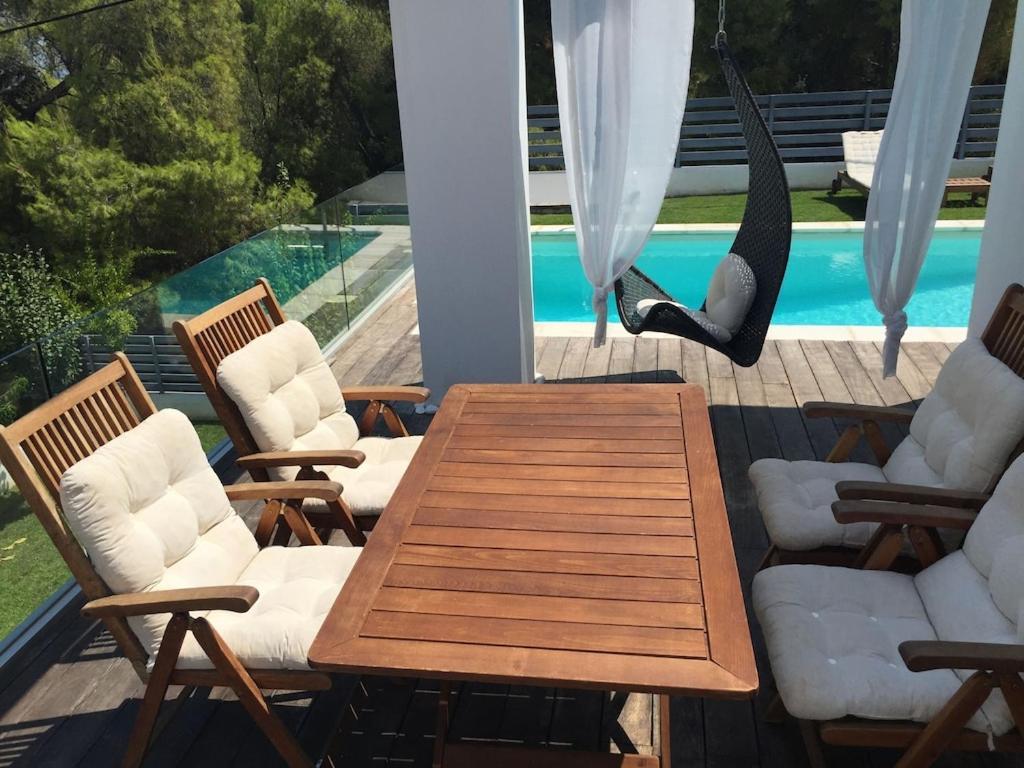 Luxurius With Sea View Villa Corinth